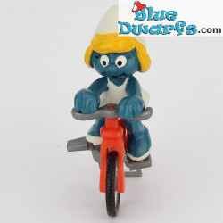 40236: Pitufina con bicicleta (Super pitufo)