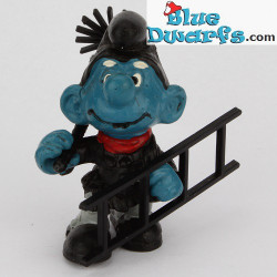 40202: Chimney Sweeper Smurf
