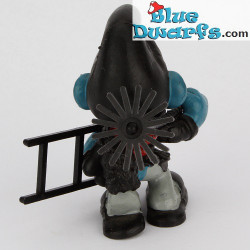 40202: Chimney Sweeper Smurf
