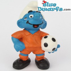 20454: Soccer Player Smurf : Holland