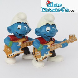 20450: Guitar, Smurf with bass (1998)