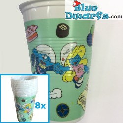 8 x smurf plastic cup green