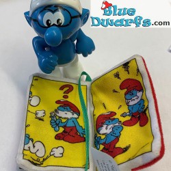 Movable smurf - Brainy Smurf with Book - Mc Donalds Happy Meal - 2002 - 10 cm