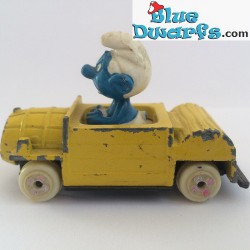 Angry smurf in yellow car ESCI (blue smurf, G)