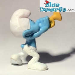Trompetter Smurf - Speelfiguurtje - Mc Donalds Happy Meal - 2013 - 8cm