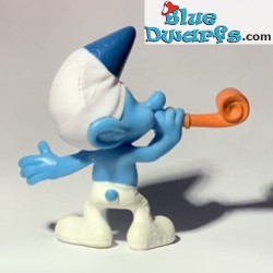 Party / Birthday smurf - Movie Figurine toy - Mc Donalds Happy Meal - 2013 - 8cm
