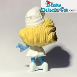 Schtroumpfette avec Fleur - Figurine - Mc Donalds Happy Meal - 2011 - 8cm