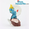 20031: Postbode Smurf  - rode gloed over witte brieven -  - Schleich - 5,5cm