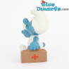20054: Verpleger Smurf met LICHTBRUINE KOFFER EN ROOD KRUIS - Schleich - 5,5cm