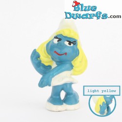 20034: Smurfette with hands...