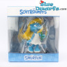 Pitufina con Flor - Blue Resin 2021 - Serie 1 - Figura resina - 11 cm