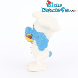20042: Kuchenchef Schlumpf - gelöffel mit roter Soße - CNT Version - 5,5cm