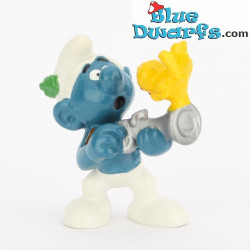 20106: Hunter Smurf with rifle – Schleich or Bully – 6 cm