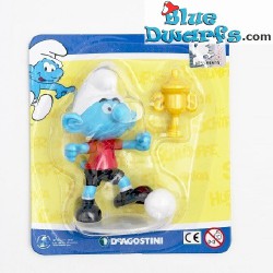Voetballer Smurf met beker - Beweegbare smurf - Smurfen Speelfiguurtje  - DeAgostini - 7cm