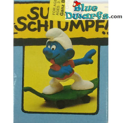 40204: Skateboard Smurf