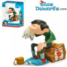 Guust Flater: zittend op koffer "Fragile" - kunstharsfiguur - Plastoy - 16 cm