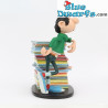 Gaston mit Bücherstapel - Plastoy - 2020 - 17cm