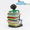 Gaston con pila di libri - Plastoy - 2020 - 17cm