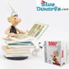 Asterix mit Bücherstapel - Kunstharzfigur - Plastoy -23cm