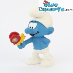20818: Smurf with butterfly...