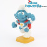 20119: Supersmurf - gele ondergrond en korte witte mouwen en witte schoenen - Bully - 6cm