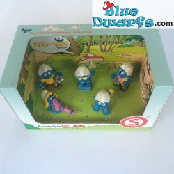 1990-1999 displaybox with 5 smurfs (anniversary edition, 2008)