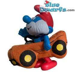Beweegbare smurf - Grote smurf in loopauto - Mc Donalds Happy Meal - 2002 - 10 cm