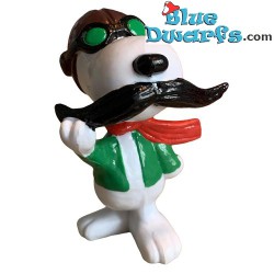 Snoopy/ Peanuts Pilot with Moustache Schleich figurine (+/- 6cm)