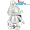Zilverkleurige Smurf 20 cm – Vinyl Global Smurfday figuur – met beweegbaar hoofd en armpjes