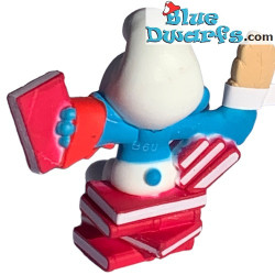 Brainy smurf on pile of books - Mc Donalds Happy Meal - Schleich - 2022 - 5,5cm