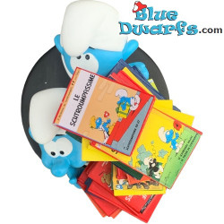 Smurfs with stack of comics - Resin figurine statue - Plastoy - 20cm