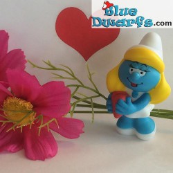 Smurfette in Love (holds red heart, 65552)
