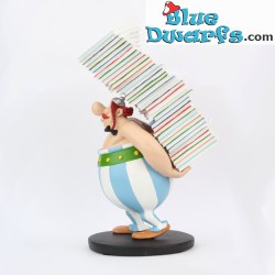 Obelix met stapel boeken - kunstharsfiguur Asterix & Obelix - Plastoy - 15 cm