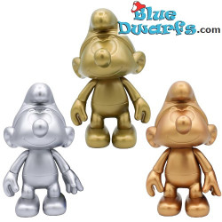 Silver Colored Smurf 20 cm – Vinyl Global Smurfday Figure – with Movable Head and Arms