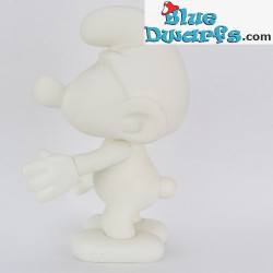 Plastic movable smurf *Unicef* (+/- 30 cm)