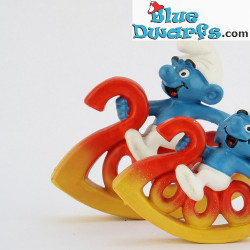 PROMO: millennium Smurf keyring  *small*