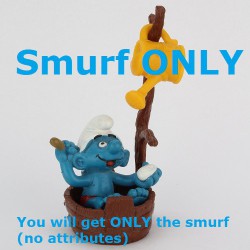 40235: Smurf in bad (supersmurf)  - matte variant -