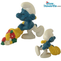 20117: Pitufo con cornucopia – Schleich o Bully – 5,5 cm