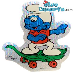 Smurfen Glittersticker - Smurf op blader skateboard  - 10cm
