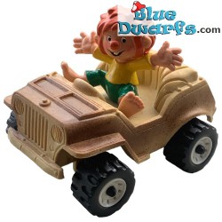 Pumuckl Speelfiguur - Pumuckl in Jeep auto - 9cm