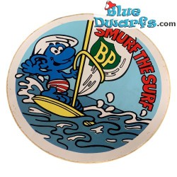 BP Sticker - Smurf op zeilboot -  16cm