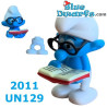Pitufo con gafas y con libro - Puffo Ferrero  - Kinder Suprise - 2011 - 4cm