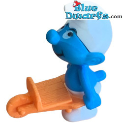 Gärtner Schlumpf mit schubkarren - Gärtner- Ferrero Kinder Suprise  1997 - 5cm