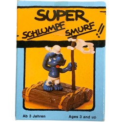 40246: Smurf op vlot  (Supersmurf) MIB - Schleich - 5,5cm