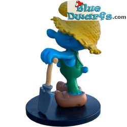 Boerensmurf met schep - Blue Resin 2023 -kunsthars figuur - Serie 2 -  smurfen beeldje - 11 cm
