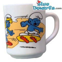 Vintage Smurf mug - Smurfs on skateboard - Ceramic - +/-7x9cm