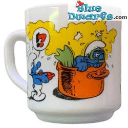 Vintage Smurf mug - Diving smurf in melting pot - Ceramic - +/-7x9cm