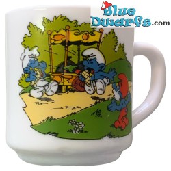 Vintage Smurf mug - Smurfette in love on treetrunk - Ceramic - +/-7x9cm