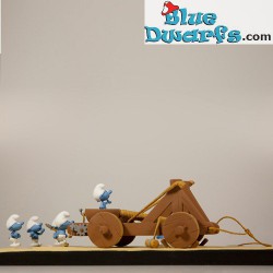 pixi: 2 smurfs on the table playing chess PREORDER