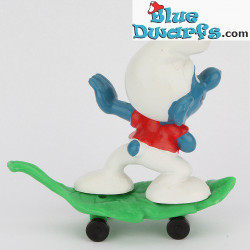40204: Skateboard Smurf